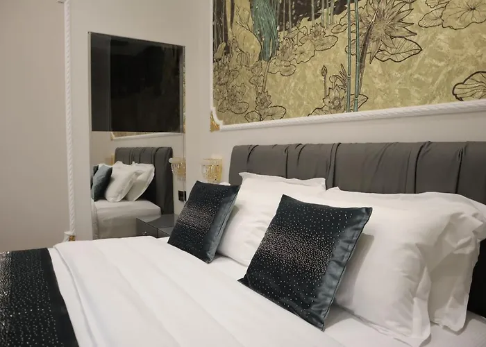 Queen Cattleya Suite